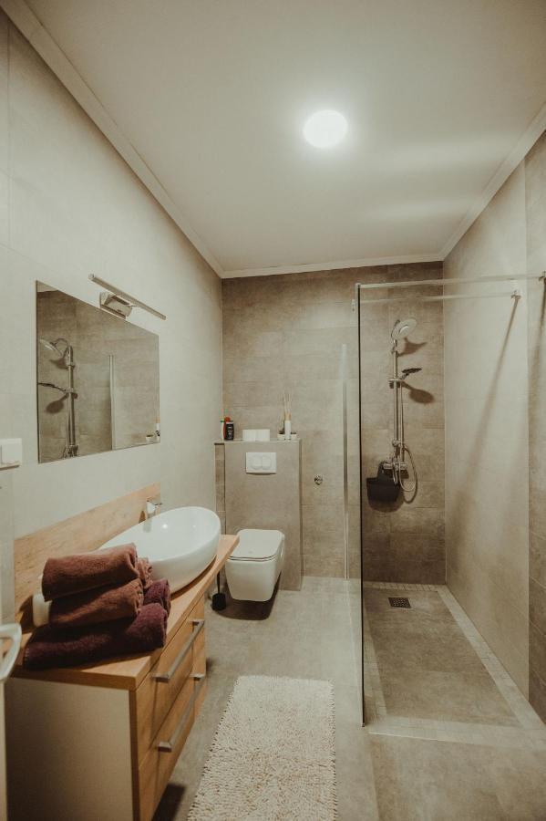 Apartman Lovric Dakovo Ngoại thất bức ảnh